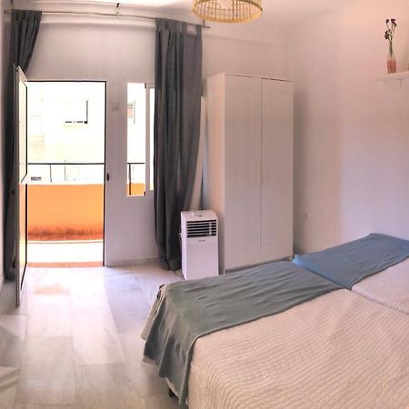 Apartamento En El Centro De Малага Екстериор снимка