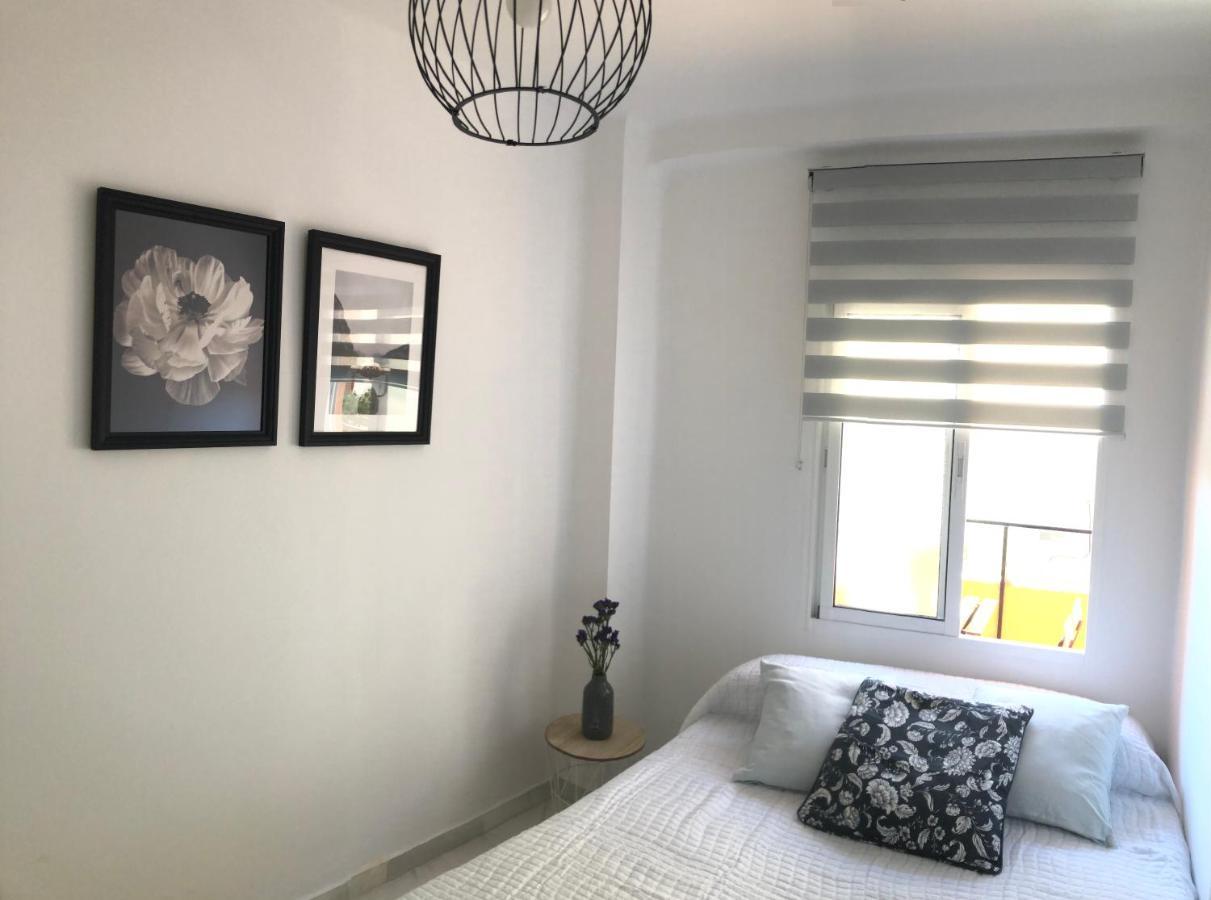 Apartamento En El Centro De Малага Екстериор снимка