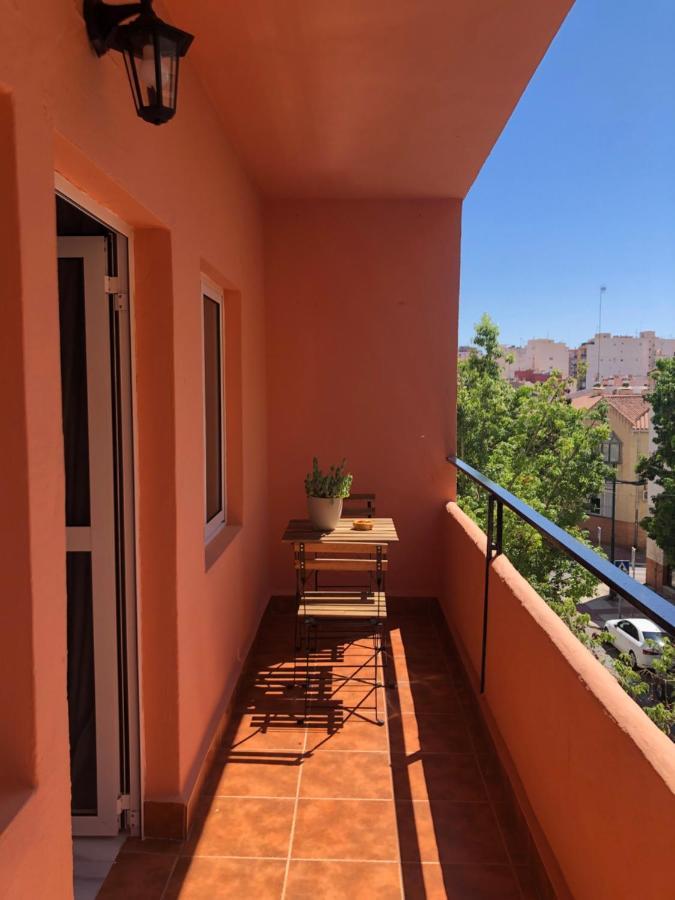 Apartamento En El Centro De Малага Екстериор снимка