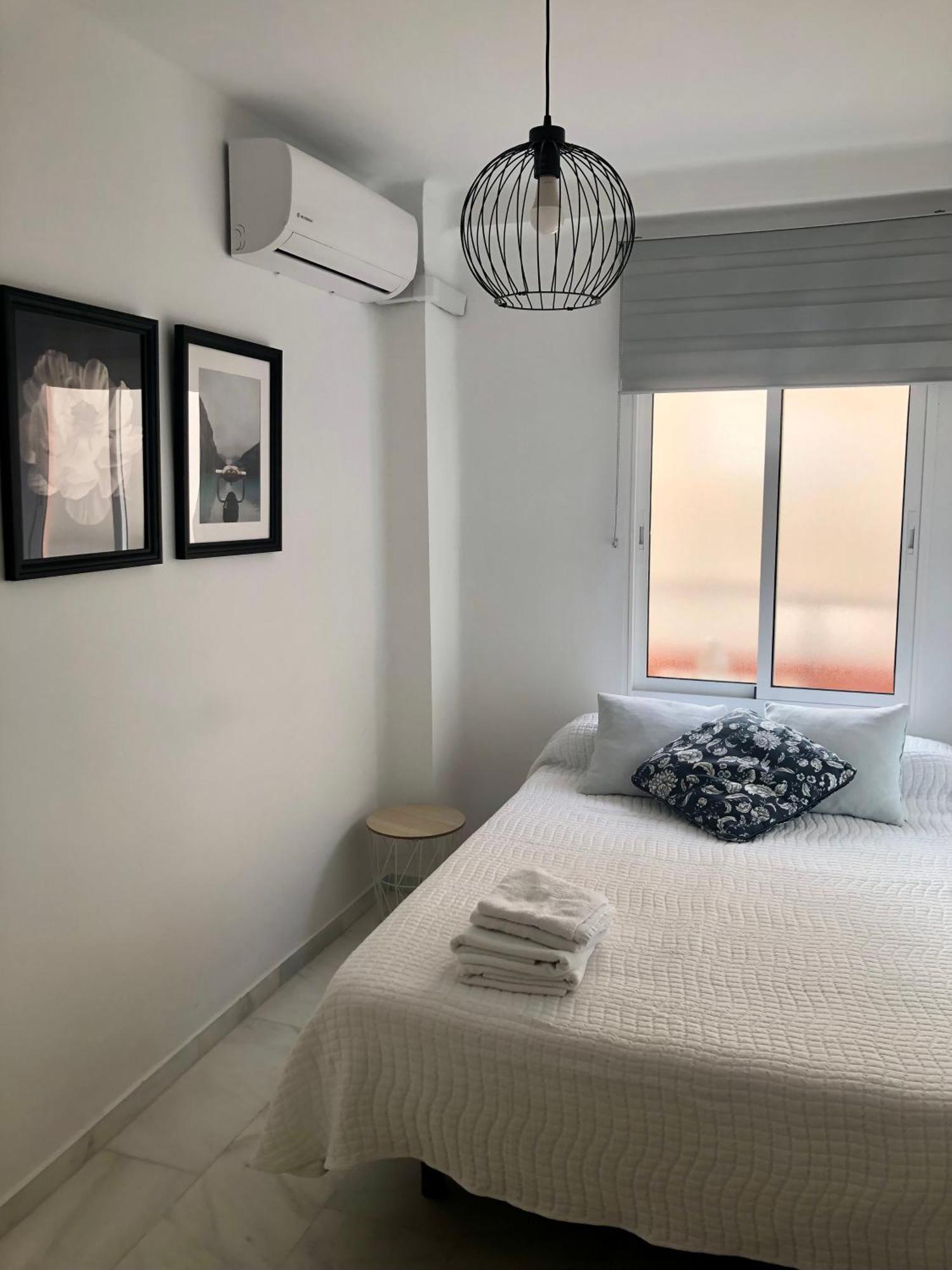 Apartamento En El Centro De Малага Екстериор снимка